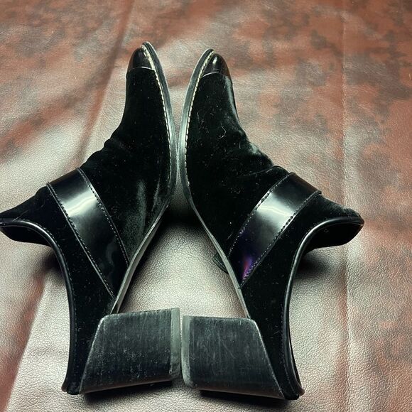 Stuart Weitzman the‎ scootin bootie black velvet mules silver buckle, 6 - Picture 6 of 10
